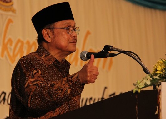 Zainudin Maidins Attack On Bj Habibie Is Superficial And Vilely