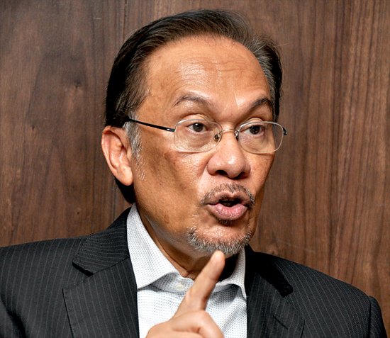 Anwar Ibrahim Konvensyen Days Saing Komoditi 01