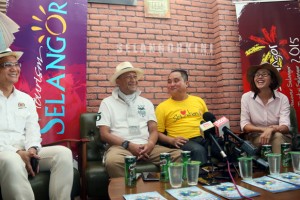 Tourism bersama Dato nazri dan YB Ng Suee Lim melawat sekitar Sekinchan (1)