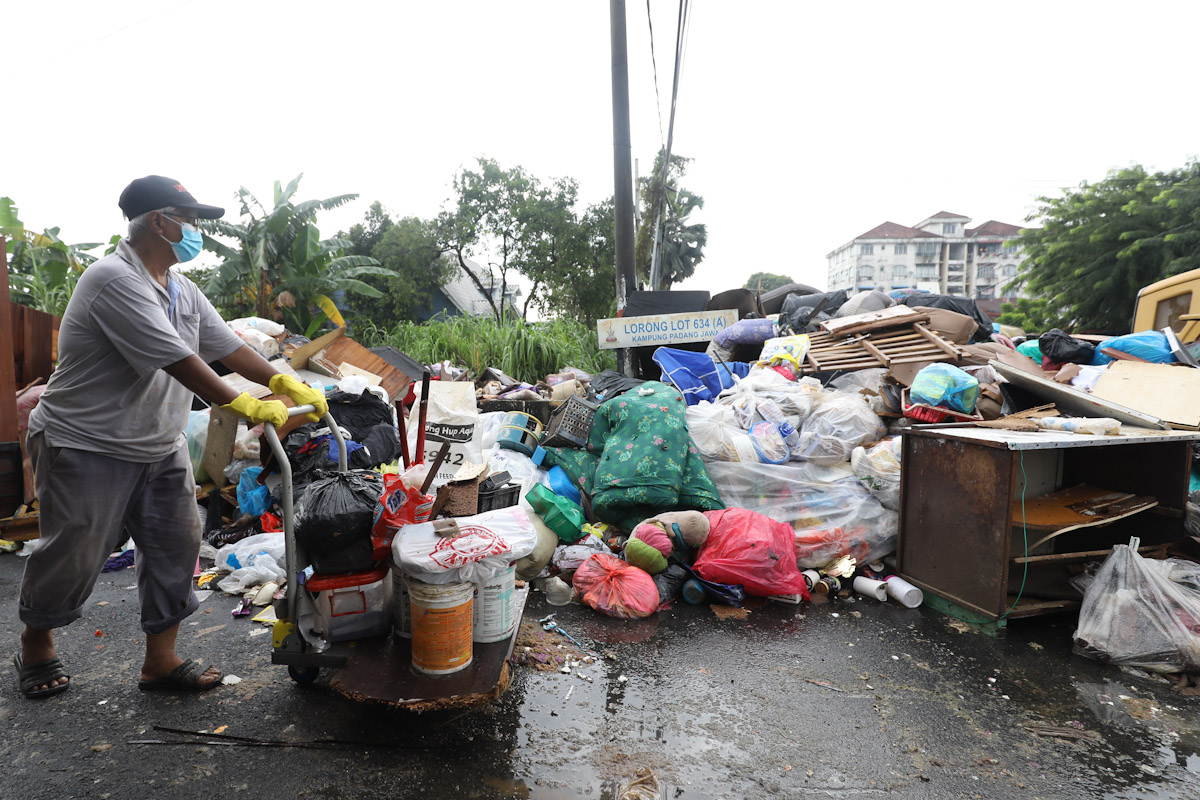 2 064 Tan Metrik Sampah Diangkut Dari Kawasan Terjejas Banjir