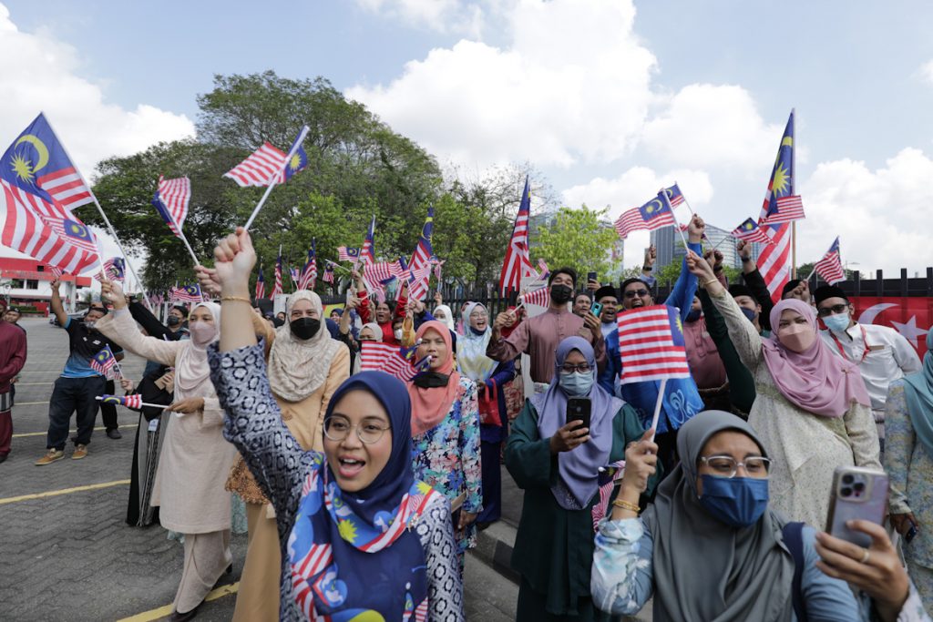 Mbpj Tidak Berhasrat Kompaun Pemilik Premis Tidak Kibar Jalur Gemilang