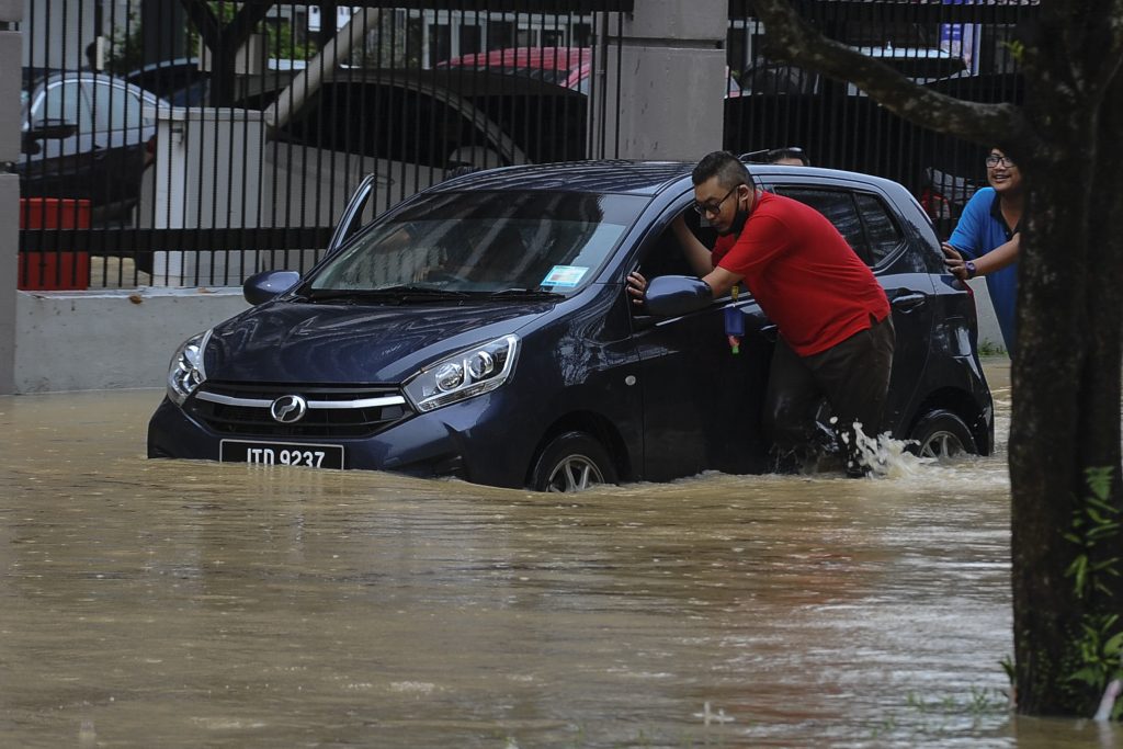 Lima Pusat Pemindahan Sementara Baharu Dibuka Di Johor Selangorkini