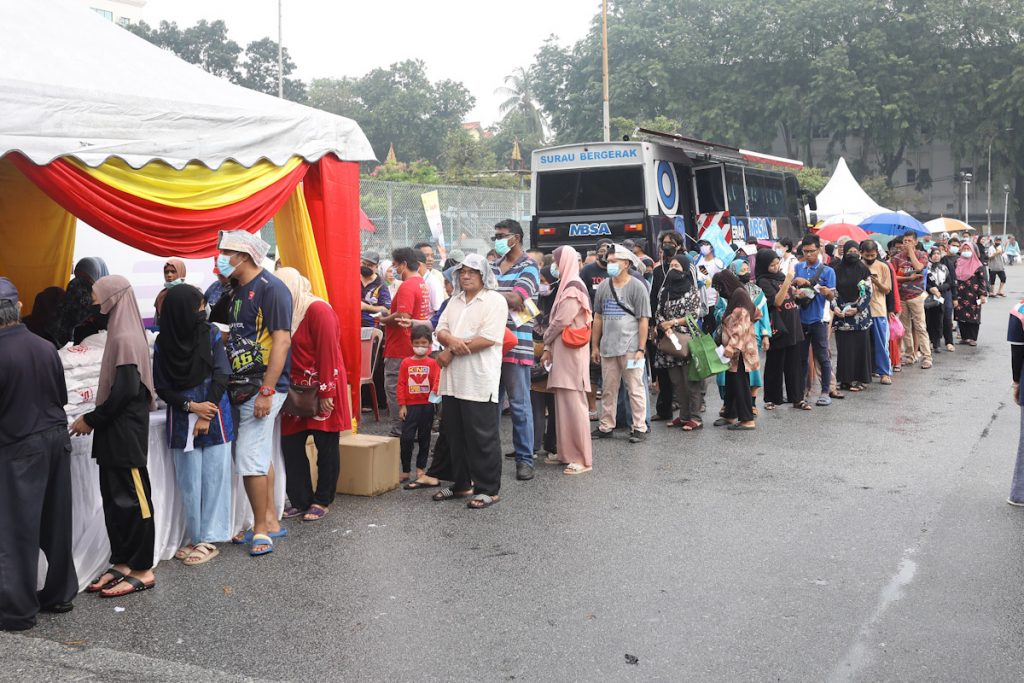 Berbaloi Beratur Panjang Jualan Murah Jimat Belanja Dapur Selangorkini