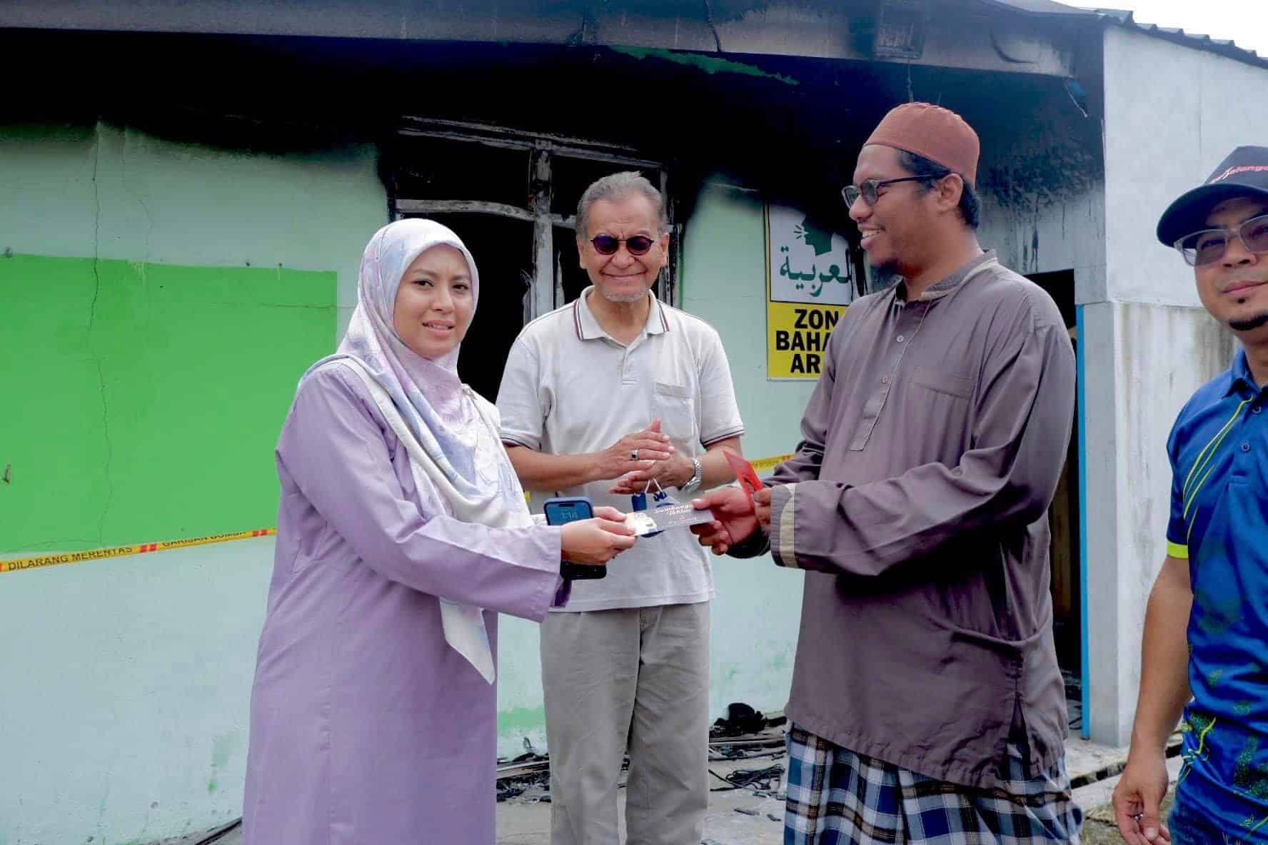 Sekolah Tahfiz Terima Dana Rm Baik Pulih Bangunan Rosak Terbakar