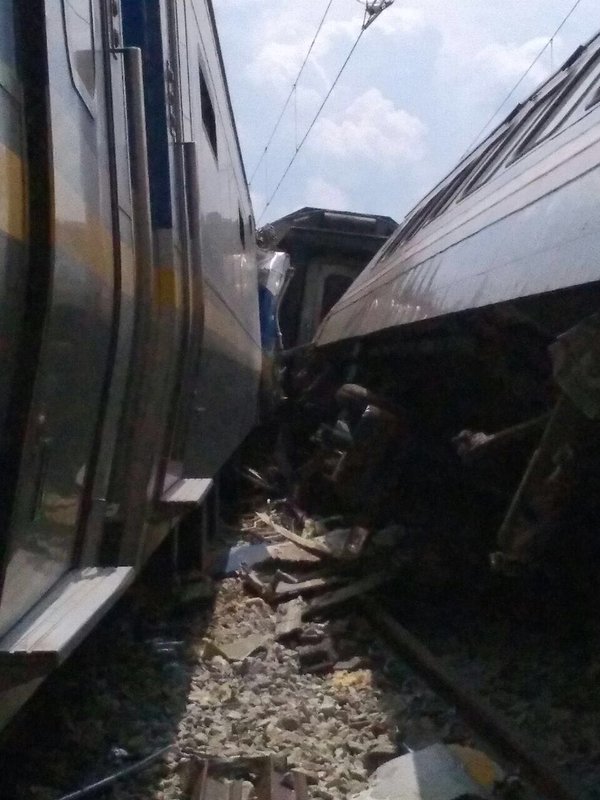 Bertembung train Rapid Rail