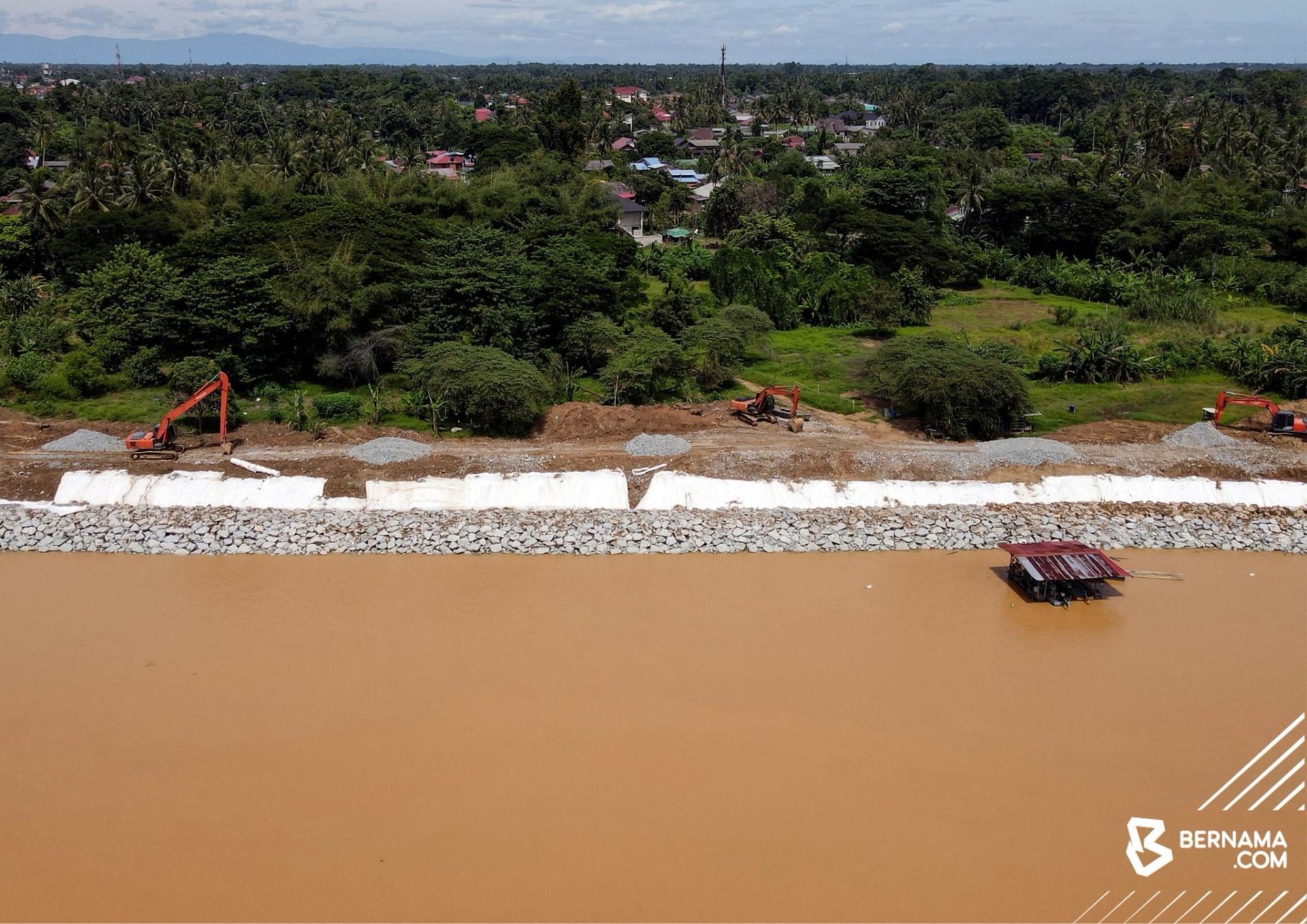 Menteri: 40 Projek Tebatan Banjir, Saliran Giat Dibina Di Kelantan ...