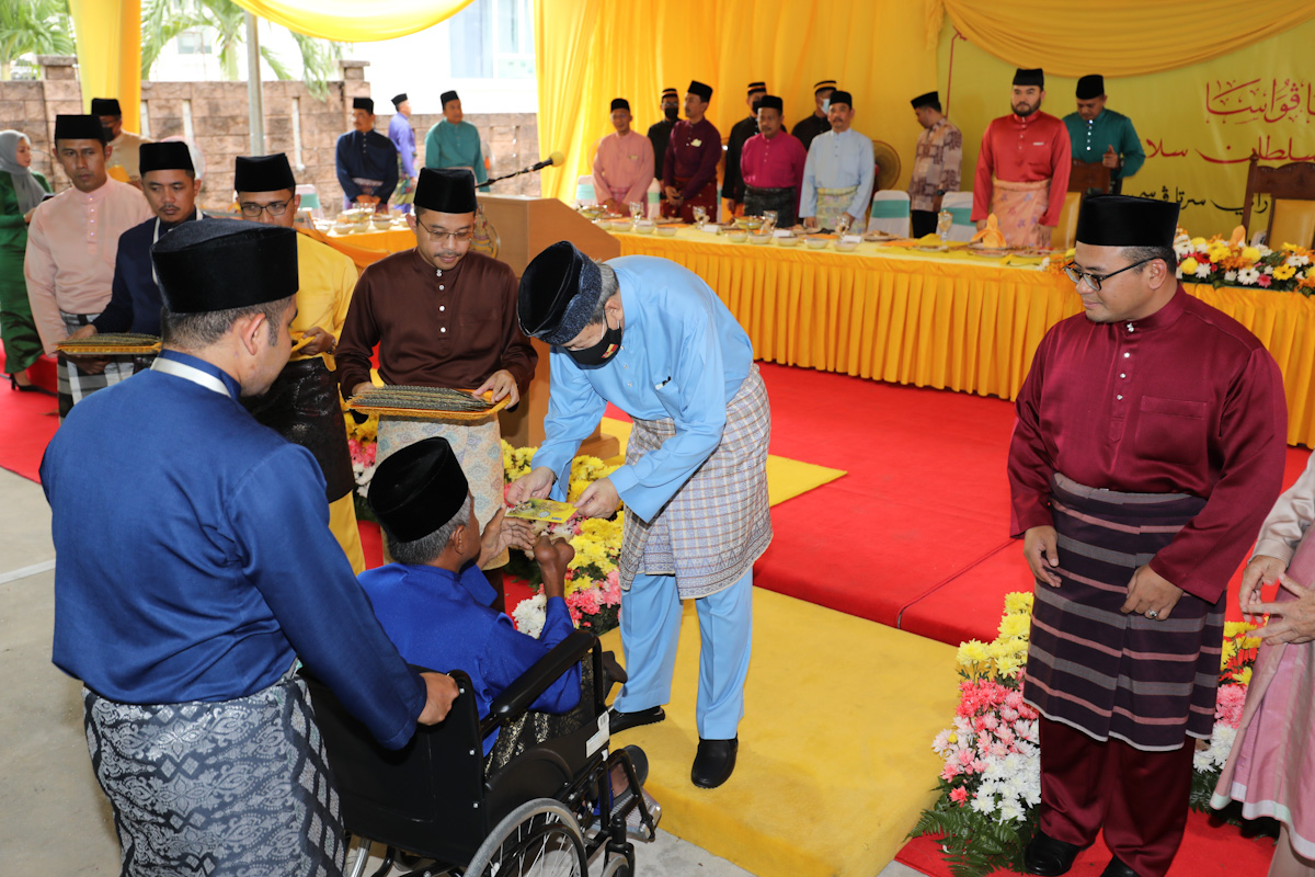 Sultan Rasmi Masjid Al-Istiqamah Kayangan Height, Berbuka Puasa Bersama ...