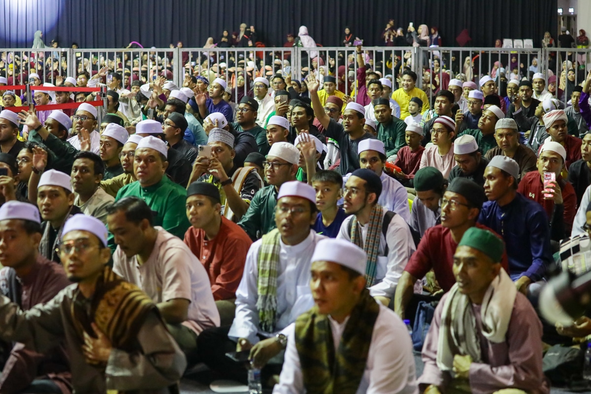 Darul Ehsan Berselawat 2.0 Kumpul Ribuan Umat Islam - Selangorkini