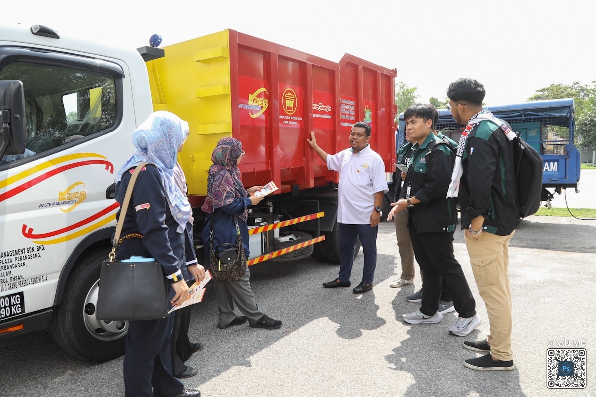 KDEBWM sedia 600 tong Roro, mudahkan mangsa bah urus sampah pukal