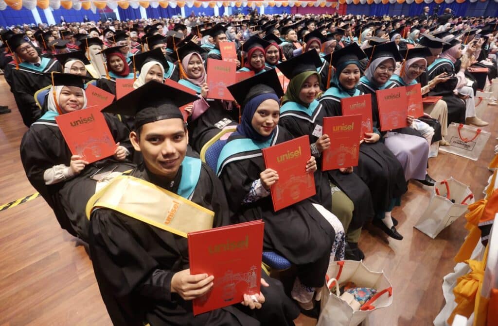 Permohonan bantuan RM1,000 masuk universiti dibuka 1 hingga 30 Mac